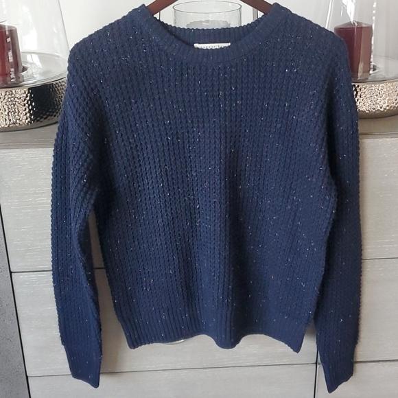 NWT🎄 SWEATERS - Picture 2 of 8